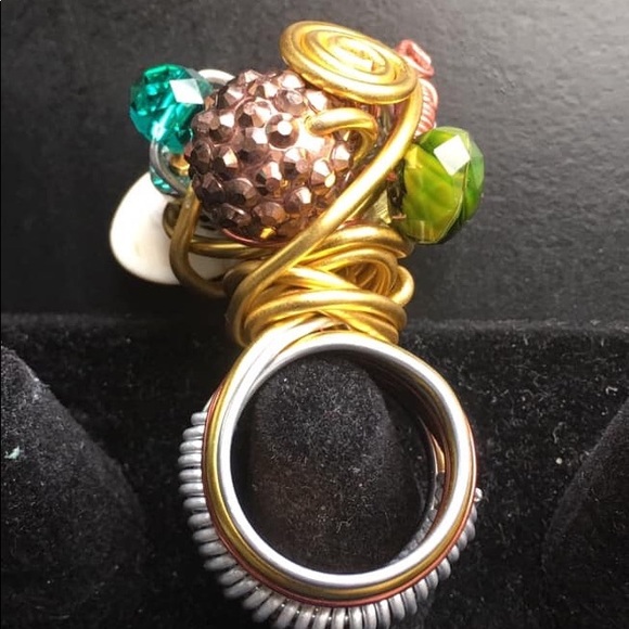 THE PINEAPPLE 🍍 RING - Picture 2 of 7